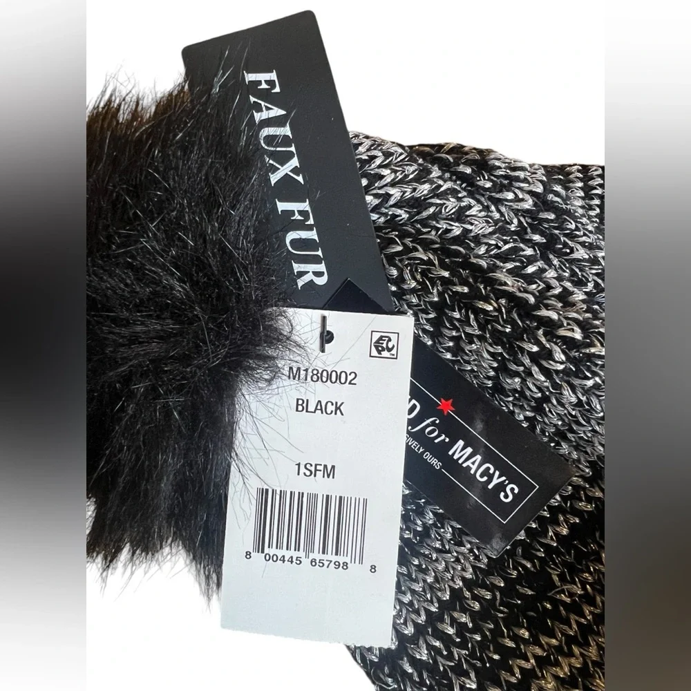 NWT Steve Madden x Macy’s Black Silver Metallic Knit Beanie w Faux-Fur‎ Pom Pom